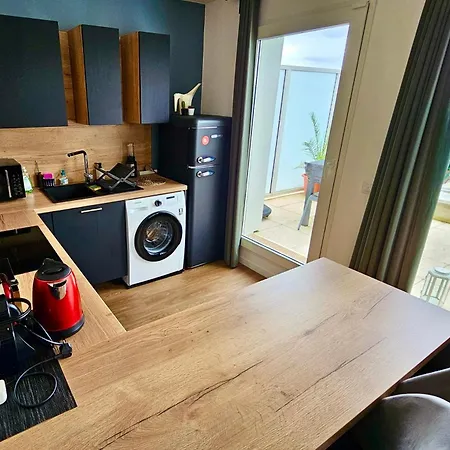 Apartment Penthouse Lumineux 20min Paris Et Avec 2 Balcons